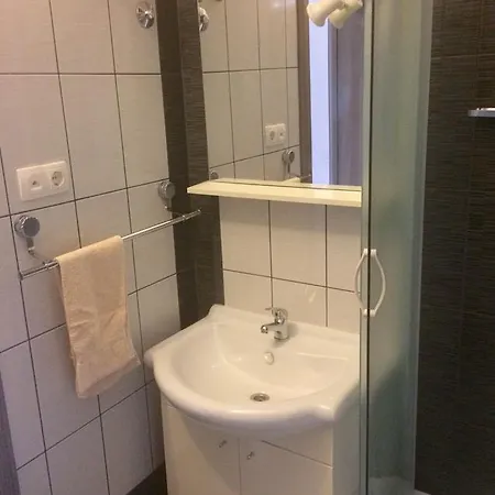 Seline 12460b