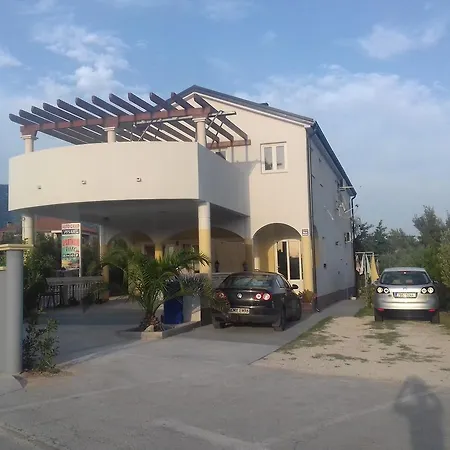 Seline 12460b Apartamento